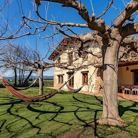 Salva En Magnifico Entorno Natural Сasa de vacaciones