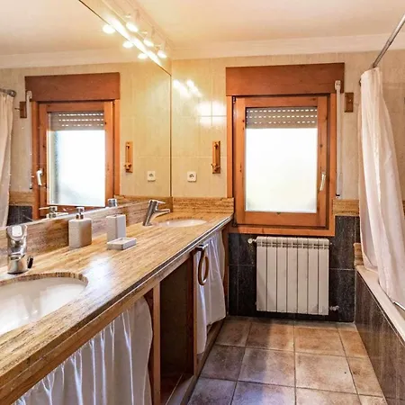 Salva En Magnifico Entorno Natural Holiday home Girona