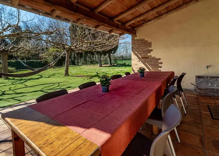 Salva En Magnifico Entorno Natural Feriehus Girona