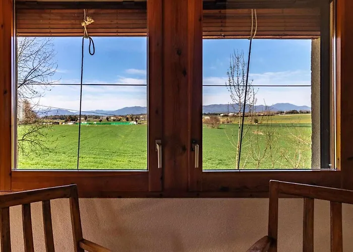 Salva En Magnifico Entorno Natural Feriehus Girona